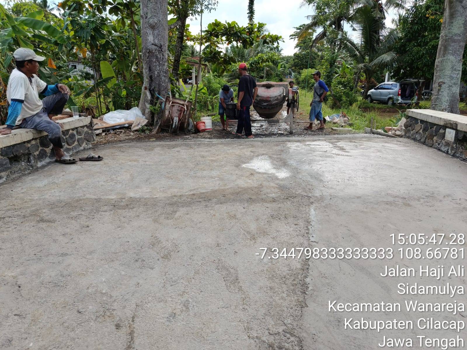 REHABILITASI / PENINGKATAN JEMBATAN JALAN KUBANG JENGGOT DUSUN REJASARI